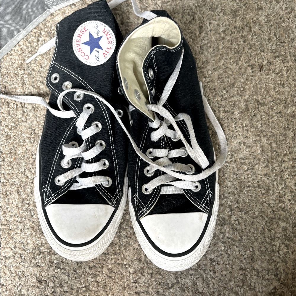 LACE UP CHUCK TAYLORS
